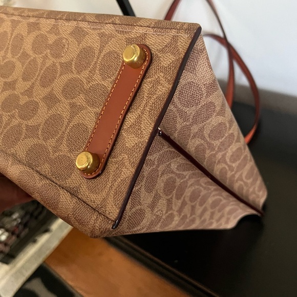 Coach Willow Brown Signature Tote Bag - Picture 9 of 13